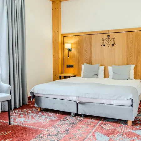Maria & Pieniny 3*